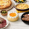 ケーキとデリカセットの画像
